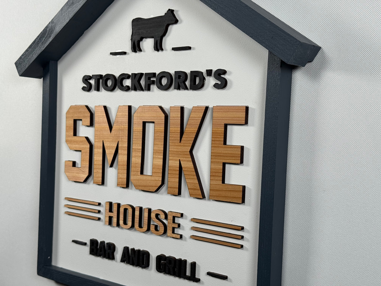 Smoke House Bar & Grill
